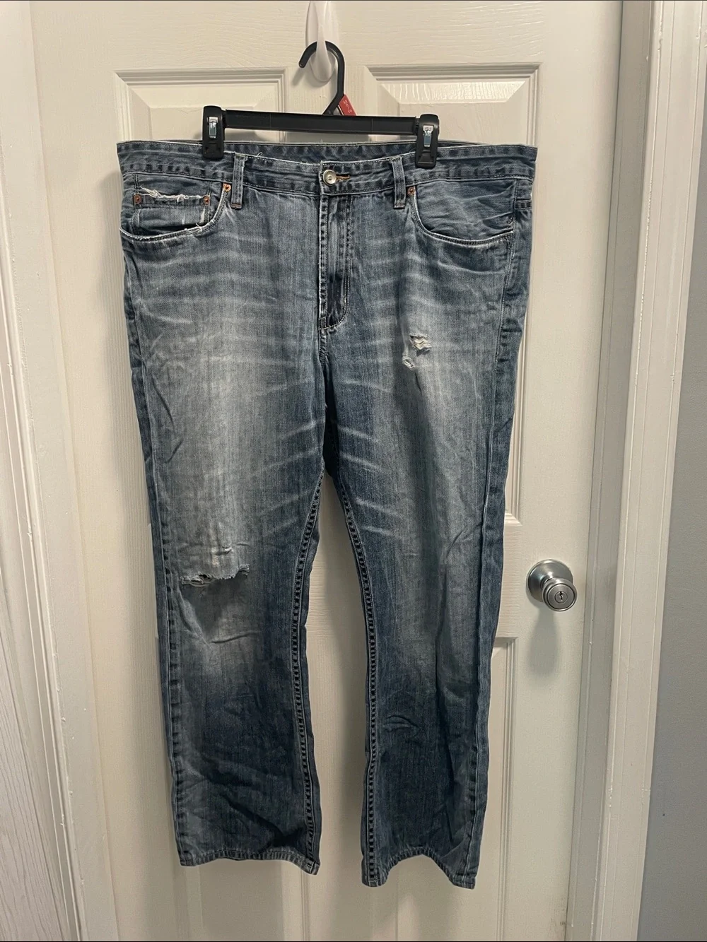 Tommy Bahama Men's Distressed Light Blue Straight Jeans